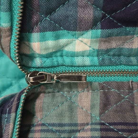 Southern Lady Teal & Plaid Quilted zip up vest w/ pockets. XL - Picture 5 of 6